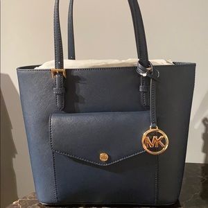 MICHAEL KORS JET SET MEDIUM TOTE